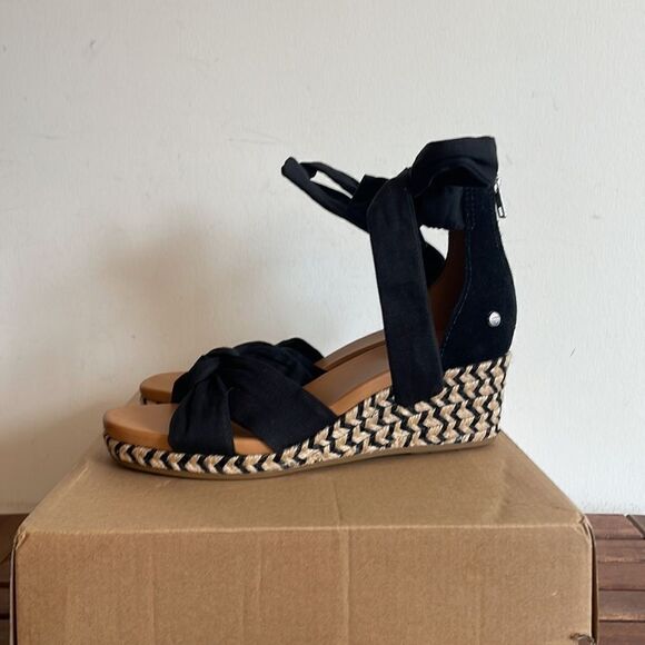 UGG Yarrow Espadrille Wedge Sandals Black Women Size 7.5/UK 5.5/EU 38.5 - Picture 7 of 13